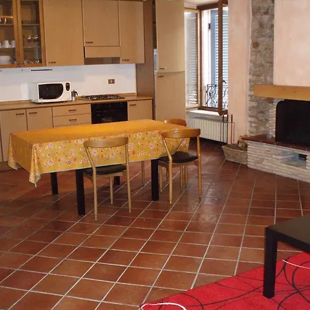 In Piazzetta Apartment Salo